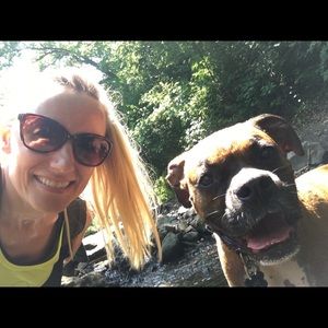 Meet your Posher, Mia